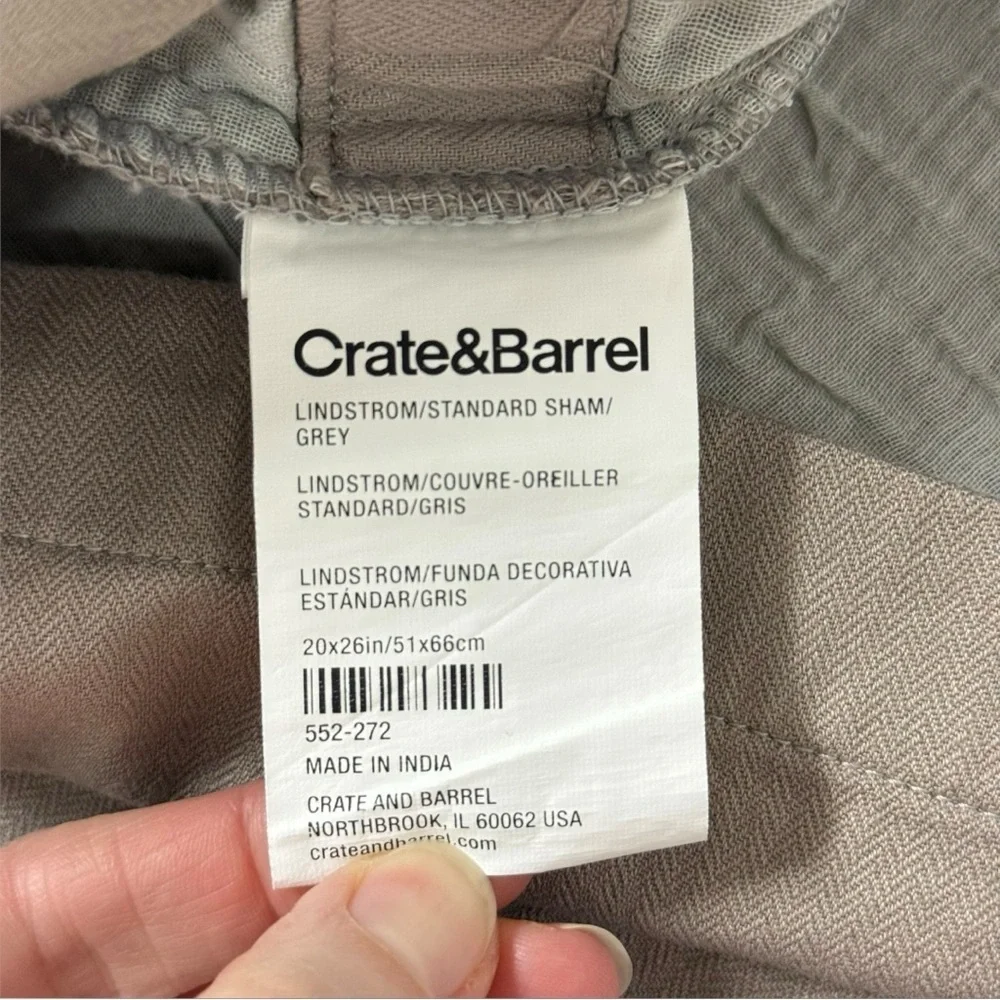 Crate & Barrel Lindstrom Cotton Grey Standard Sham Standart 20”x 26” Set of 2‎